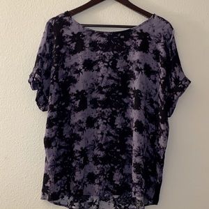 Rock & Republic Top with V-back cutout